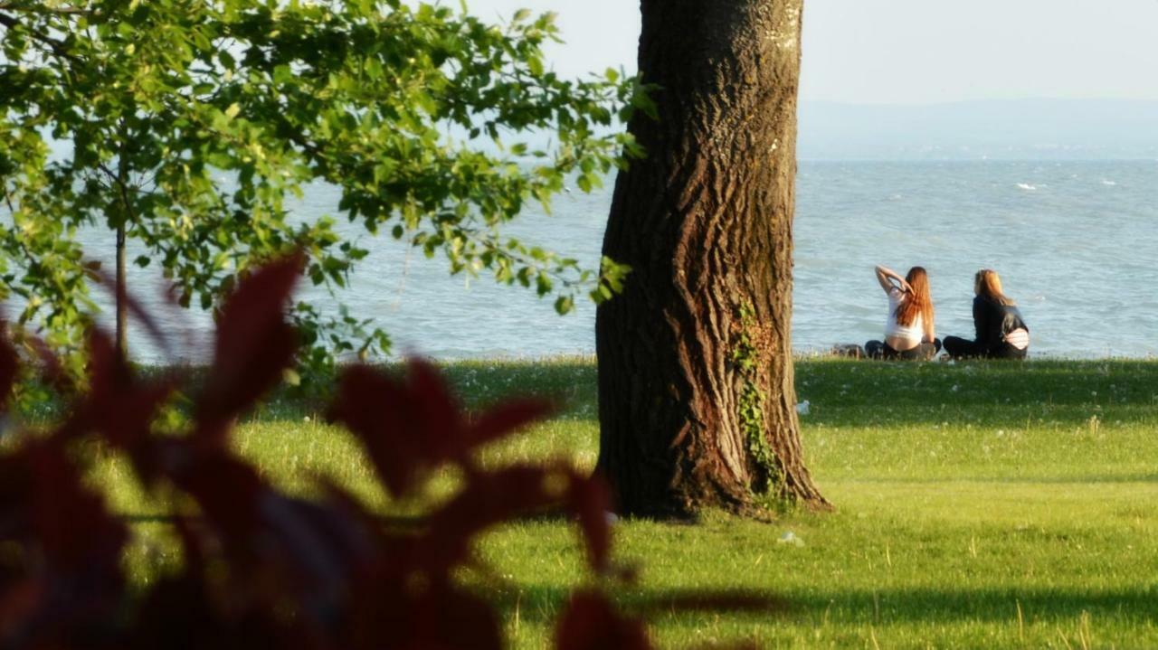 Miniszilva Apartman Balatonalmádi Exteriör bild